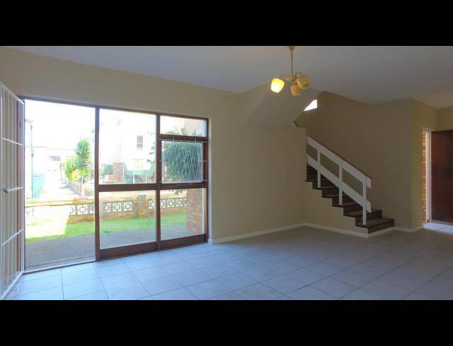 3 BEDROOM TOWNHOUSE RENTED IN COTSWOLD
